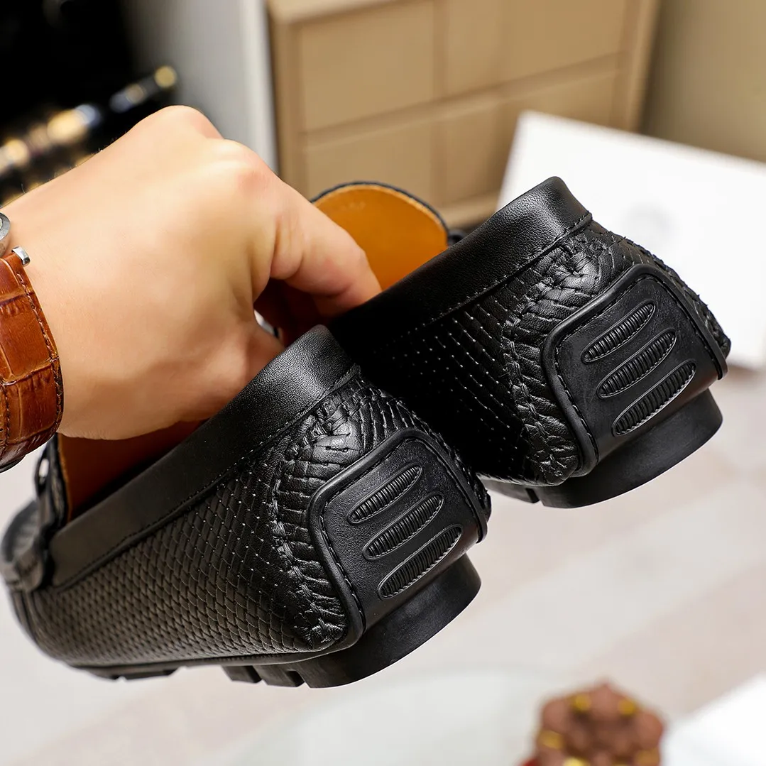 Men's shoes💰360💰💰[FENDI-FENDI] Classic new men's casual slip-on shoes🇨🇳Counter quality, original 1:1 high-quality workmanship💯The upper is made of imported first-layer cow Leather, 🐷leather lining, fashionable lazy beanie design 🌴casual Loaf style, with original raw rubber wear-resistant outsole 🌾definitely high-end and classy, only for drivers 🍀A must-have for trendy men, @@optional! 🍓Code number 38-45 (46🉑️customized, non-returnable and non-exchangeable)